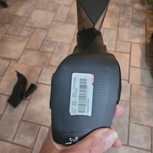 🤑SOLD🤑Steve Madden Safia Cutout Black Bootie - Picture 15 of 16